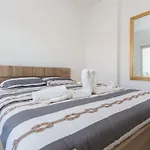Nettes In Mit Eigenem Balkon By Interhome *