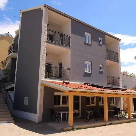 Nettes In Mit Eigenem Balkon By Interhome Apartment *