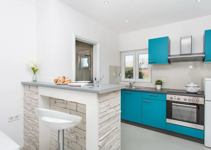 Apartamento Nettes In Mit Eigenem Balkon By Interhome