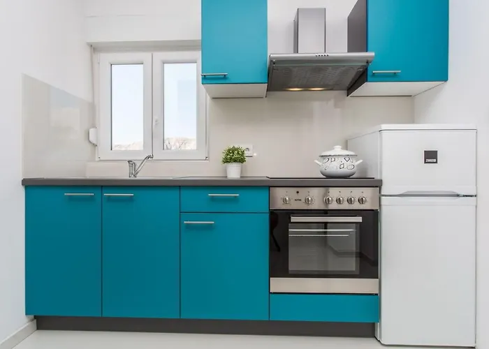 Nettes In Mit Eigenem Balkon By Interhome Baška