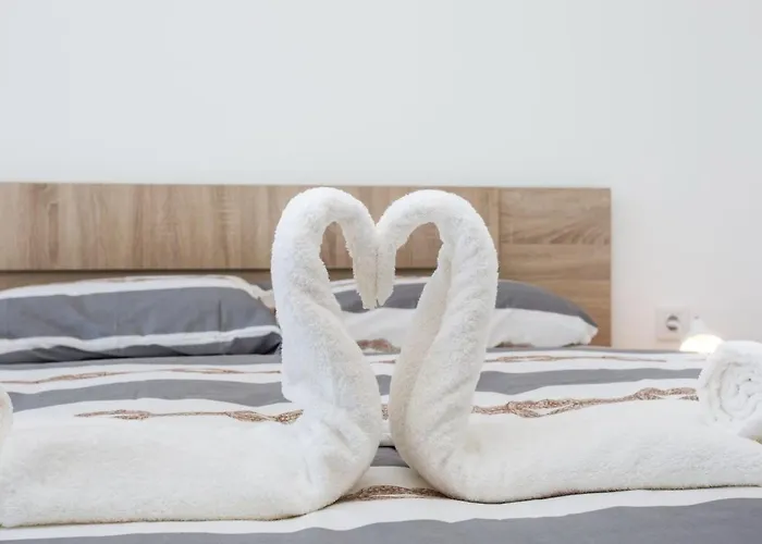 Nettes In Mit Eigenem Balkon By Interhome * Baška