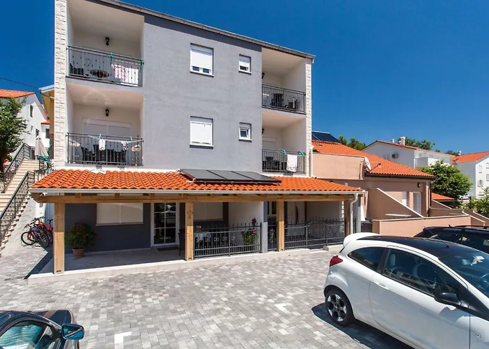 Apartamento Nettes In Mit Eigenem Balkon By Interhome Baška
